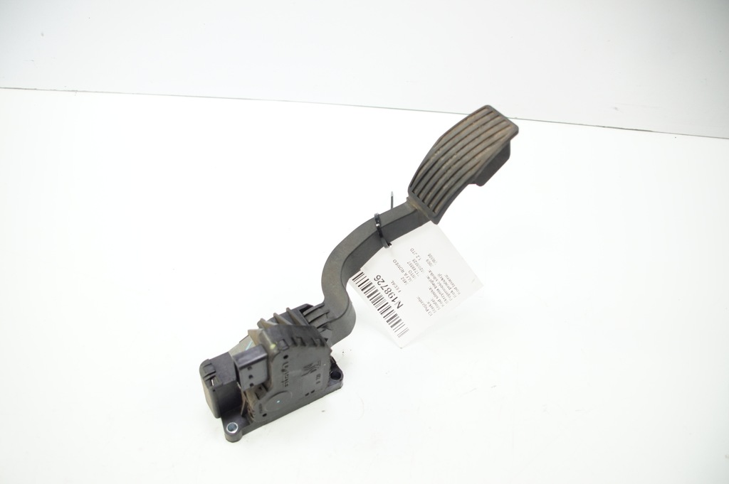 фото №1, Педаль 55702020 alfa romeo mito