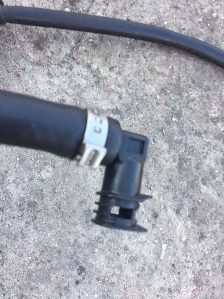 фото №5, Audi a5 8t wąż шланг омивача лампа ксенон