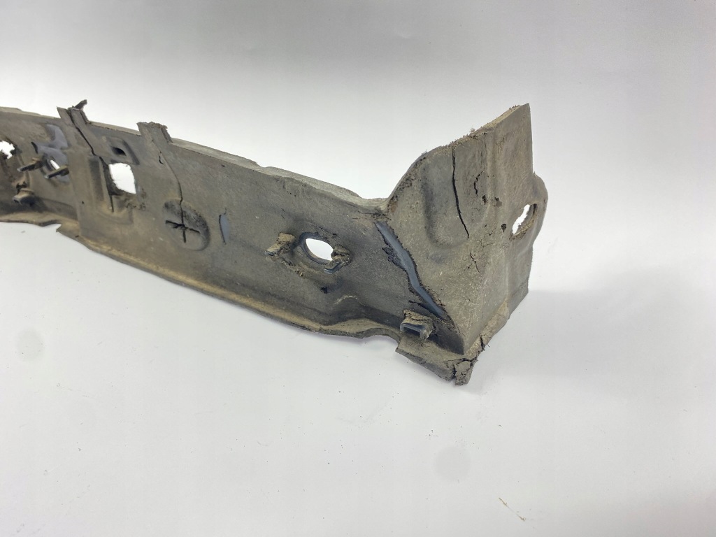 Накладка тепловая жабо жабо mercedes w124 в Украине