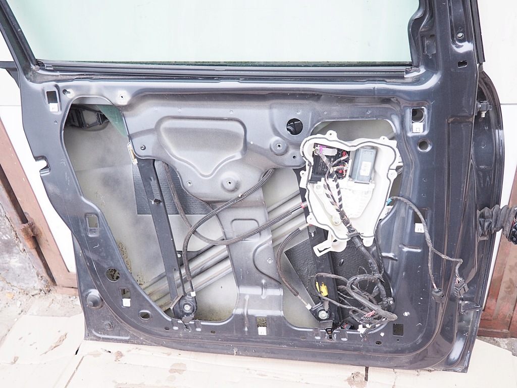 фото №6, Seat toledo 3 скло бічна двері ліва перед передня