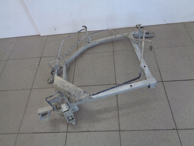 фото №1, Кронштейн корзина колеса запасного renault megane iv hb 2018 rok