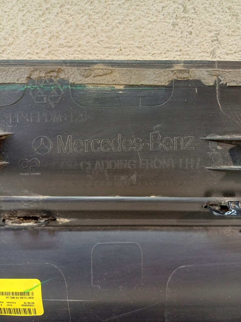 фото №12, Молдинг двері лівий перед передня ліва mercedes-benz eqb x247 21-