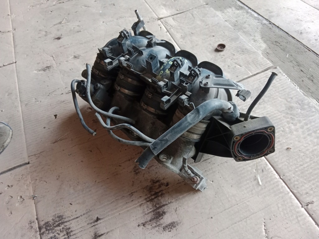 Купить Коллектор впускной  alfa romeo 147 1.6 0289611020