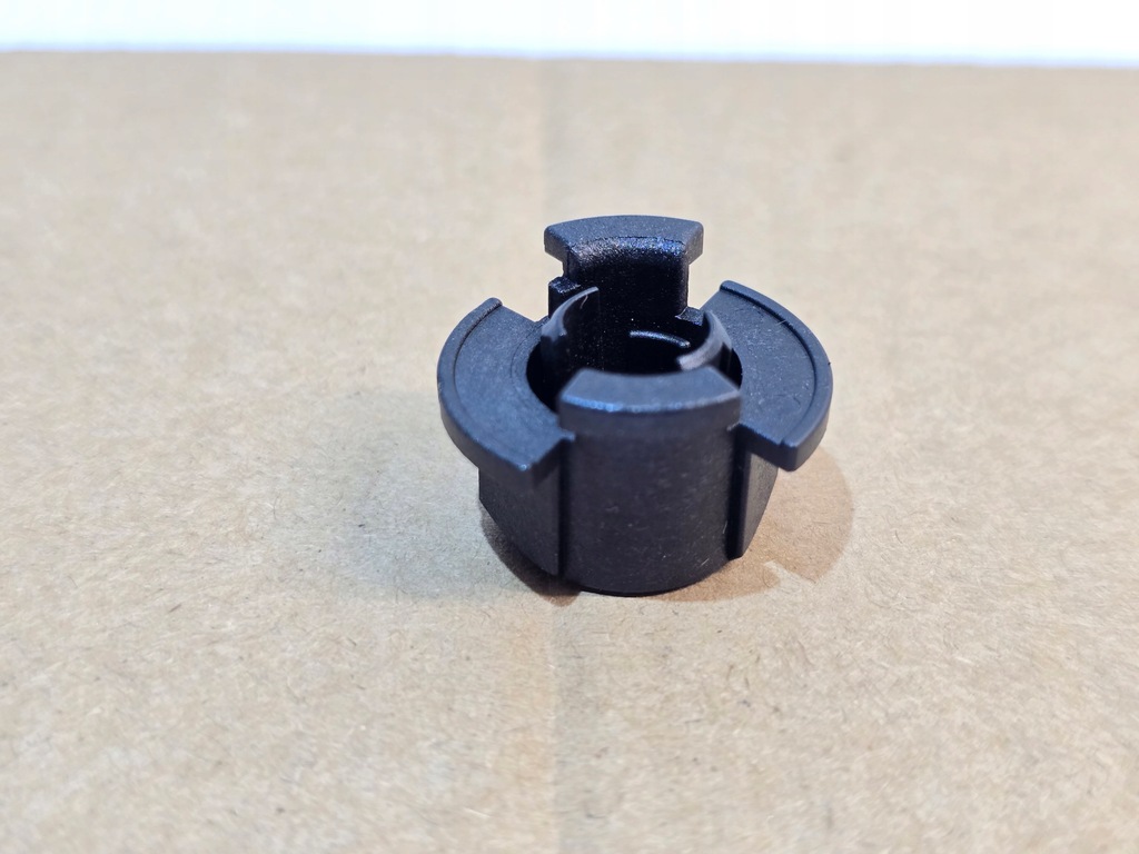 фото №1, Alfa romeo stelvio клипса крепления радара