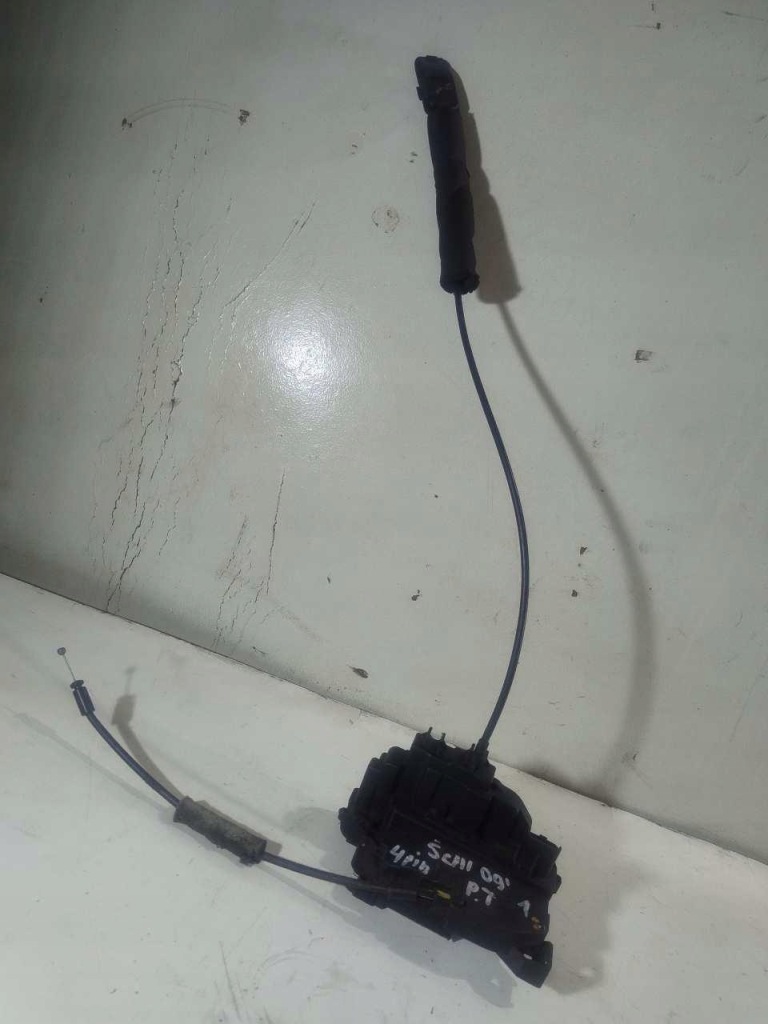 фото №2, Замок двері правий задня 4 pin renault scenic iii