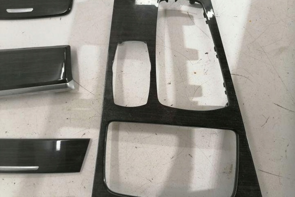 фото №10, Молдинг декоративная приборная панель bmw 7 f01, f02 9173877 3.0l дизель 180kw 2010