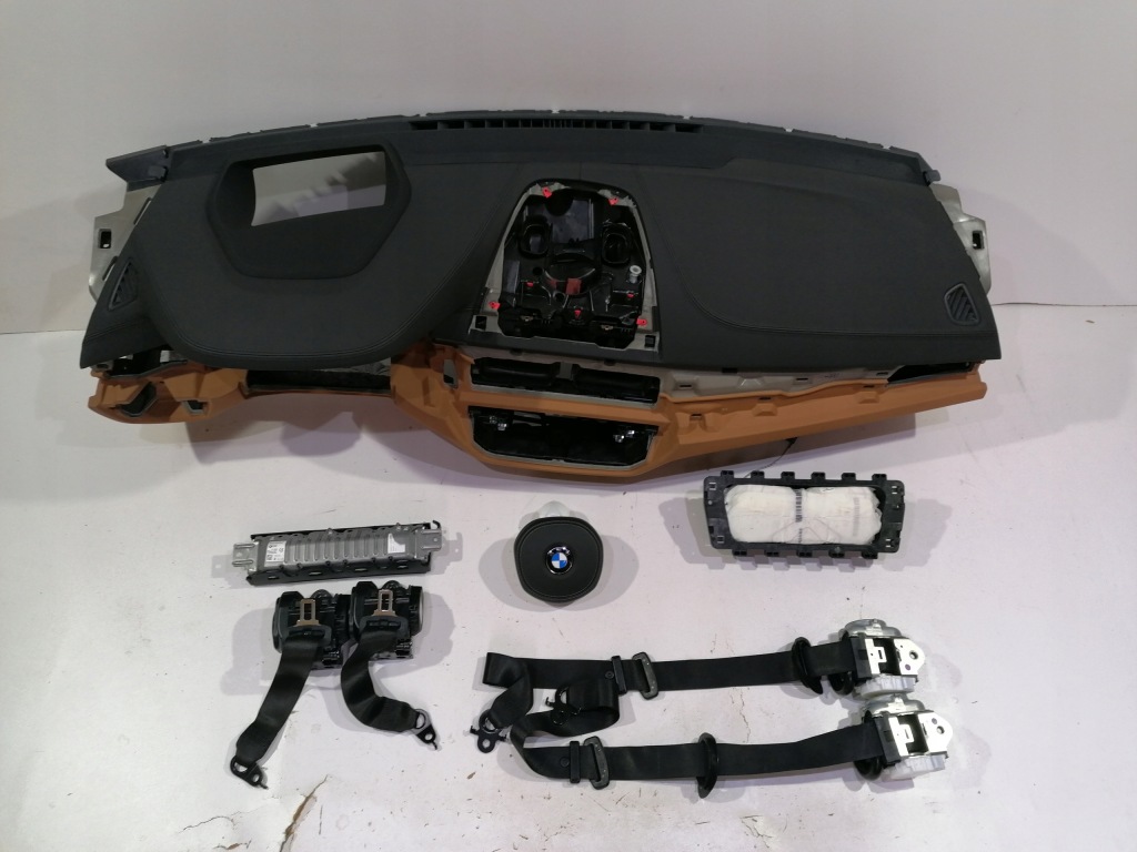 фото №1, Bmw 6 gt g32 панель приладів консоль подушка безпеки подушки безпеки ремені