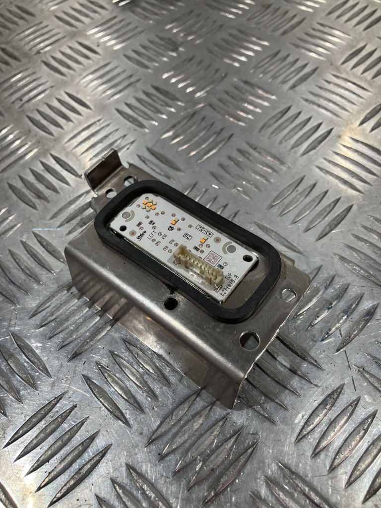 Купити Модуль лампи лівий opel mokka ii 20- l299222