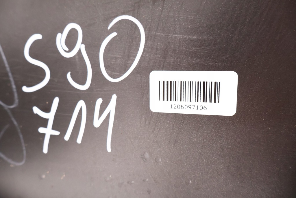 фото №16, Volvo s90 ii бампер задняя 714