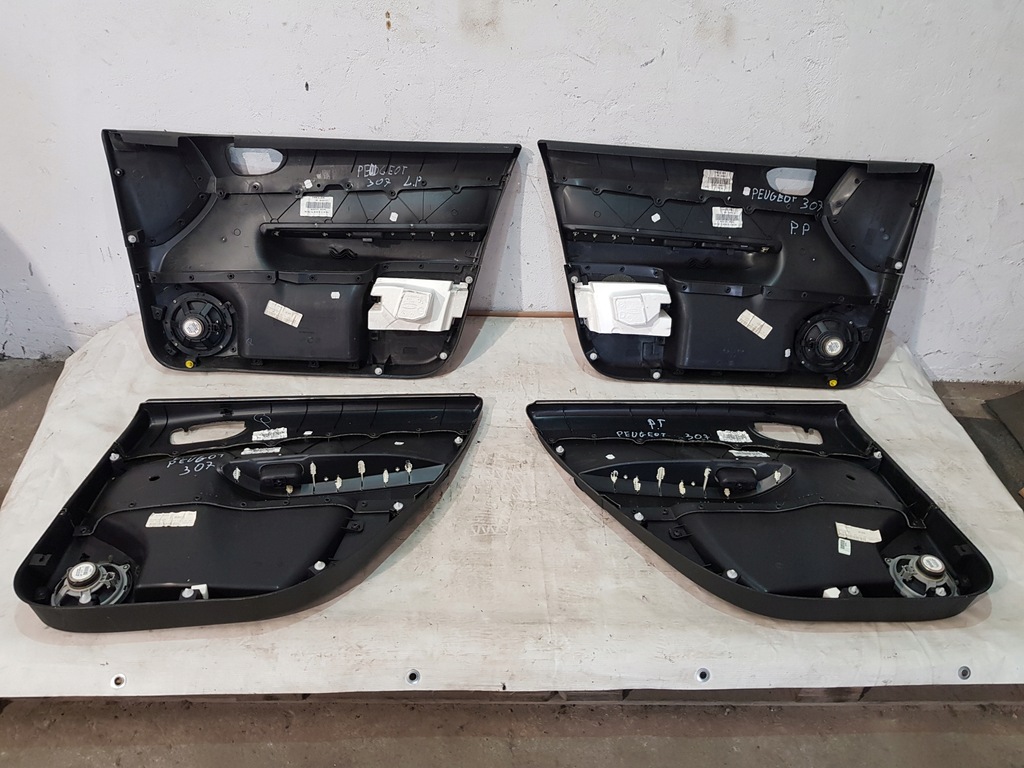 фото №6, Обшивки двері комплект peugeot 307 2004r eu 5d