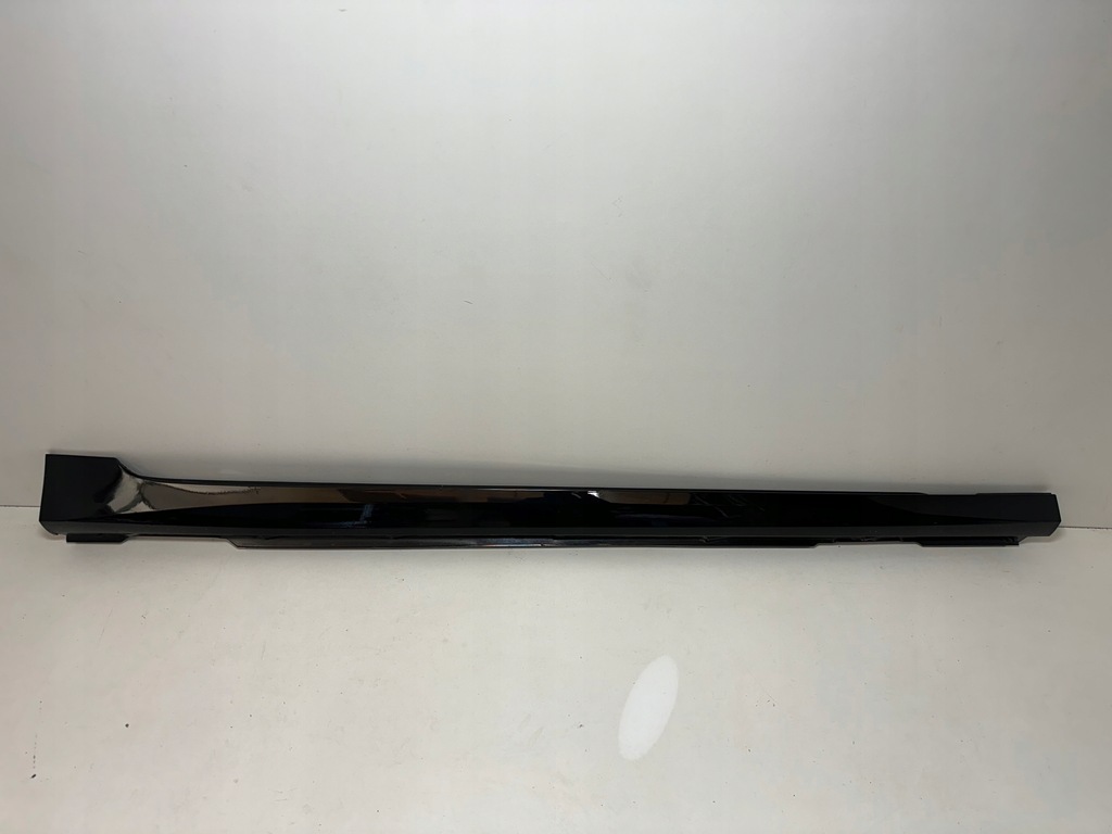 фото №1, Молдинг порог правая audi a6 c8 4k0853856