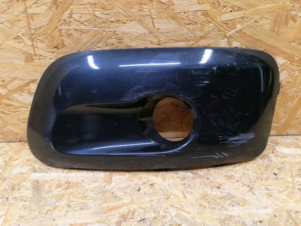 Купити Решітка бампера перед ліва citroen c3 picasso 2008-2012r