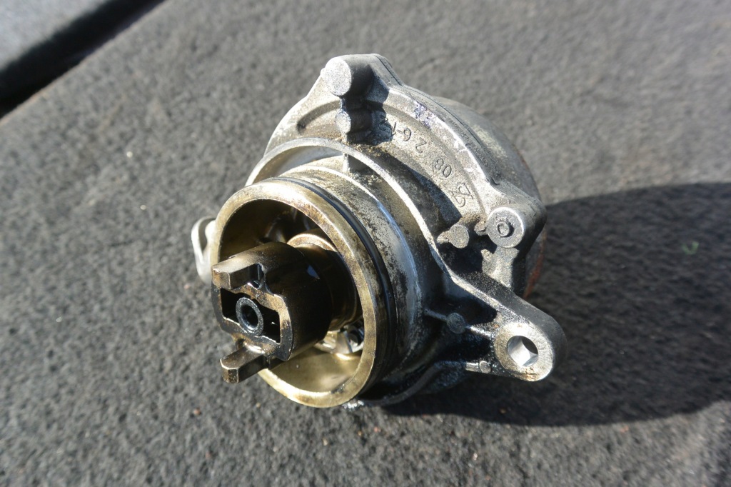 фото №7, Насос vacu вакуум вакууму m57 bmw x5 e70 x6 e71