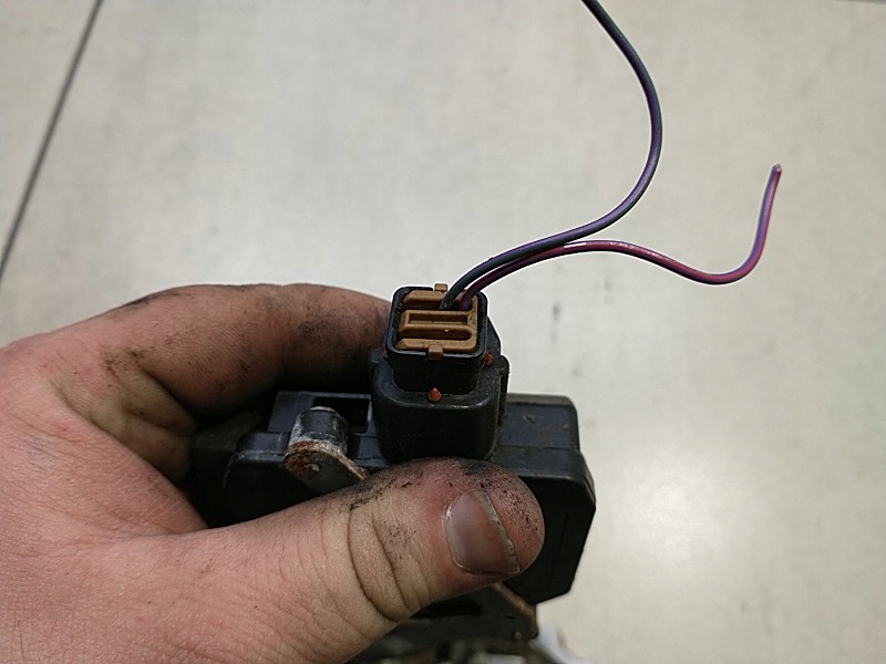 фото №4, Замок двері лівий задня 2 pin galant viii 2.0