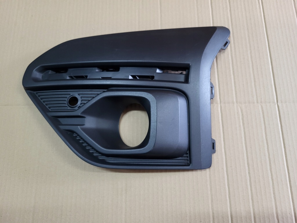 фото №1, Dacia sandero iii 3 stepway решётка бампера перед