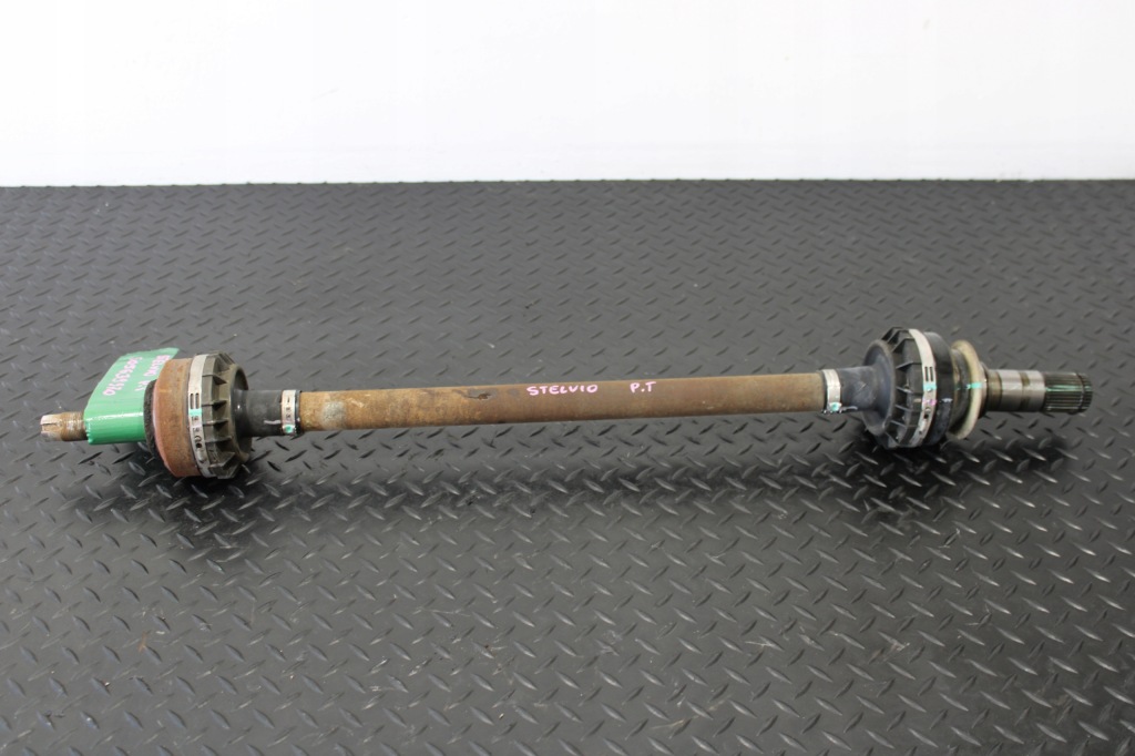 Купити Привідний вал półośka ліве задні alfa romeo stelvio 505639970