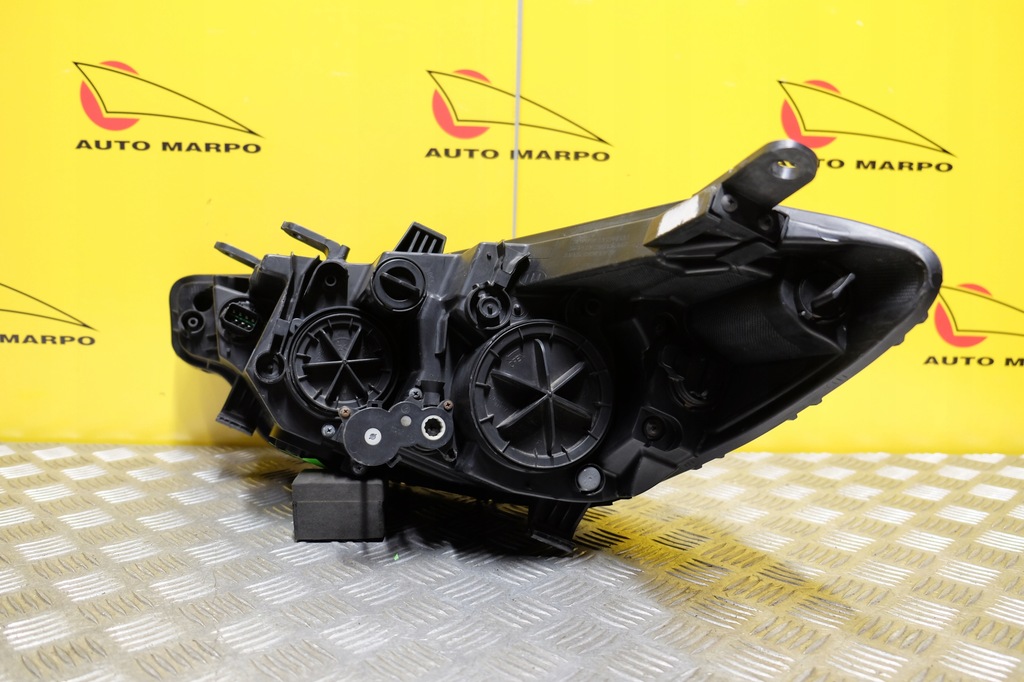 фото №14, Kia cerato forte 2014- фара лампа обычная линзованная с led правая usa