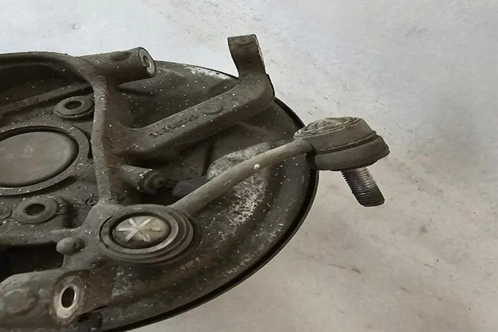 фото №6, Поворотний кулак задня ліва volvo s90 31658529 2.0l бензиновий 135kw 2019