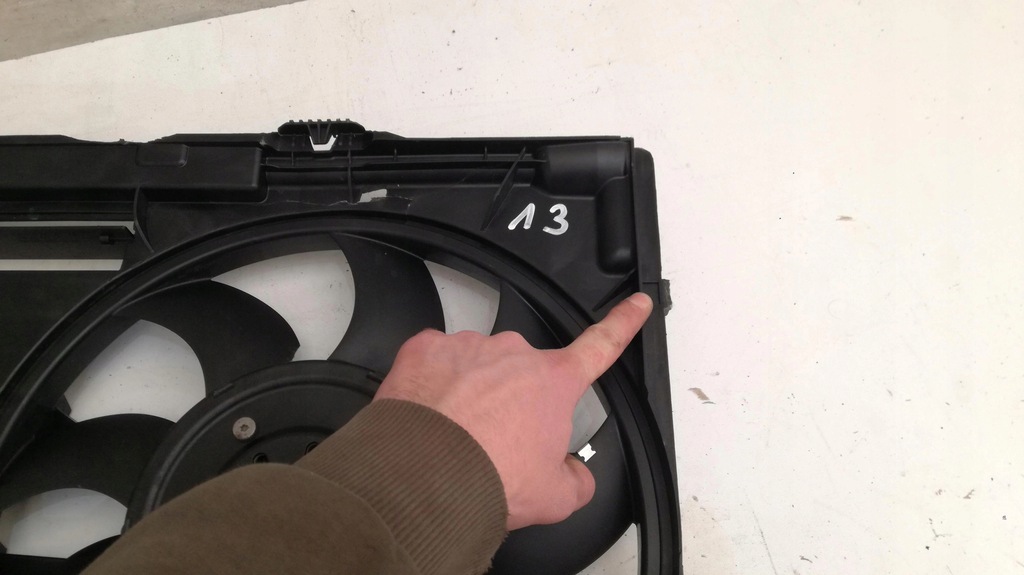 фото №8, Audi a8 4h корпус вентилятор 4h0121003n