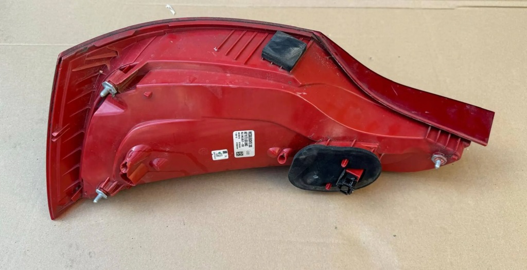 фото №4, Audi q7 4l lift лампа ліва задня задня led 4l0945093f