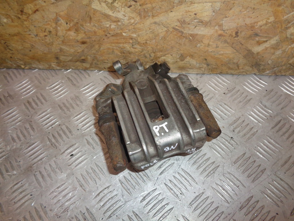 фото №1, Суппорт правый задняя vw polo 9n 1.4tdi 01-