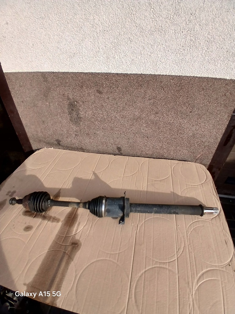 фото №1, Привідний вал підпора права оригінал mercedes w169 a klase 2.0 cdi автоматична