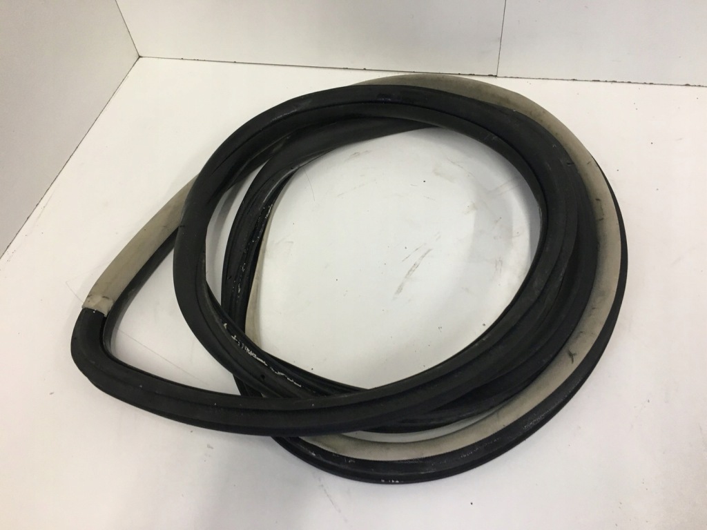 фото №11, Прокладка дверь перед задняя passat b5 skoda superb