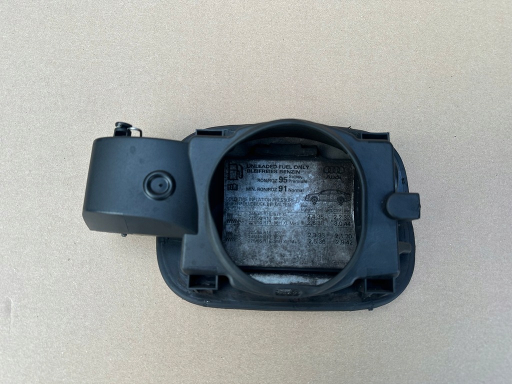 фото №13, Audi a6 c6 sedan кришка заливної пального ly7q