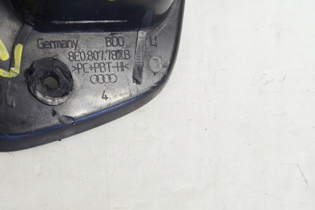 Audi a4 b7 омивач лампа лівий 8e0955101d колір lz7l 8e0807787b оригінал в Україні