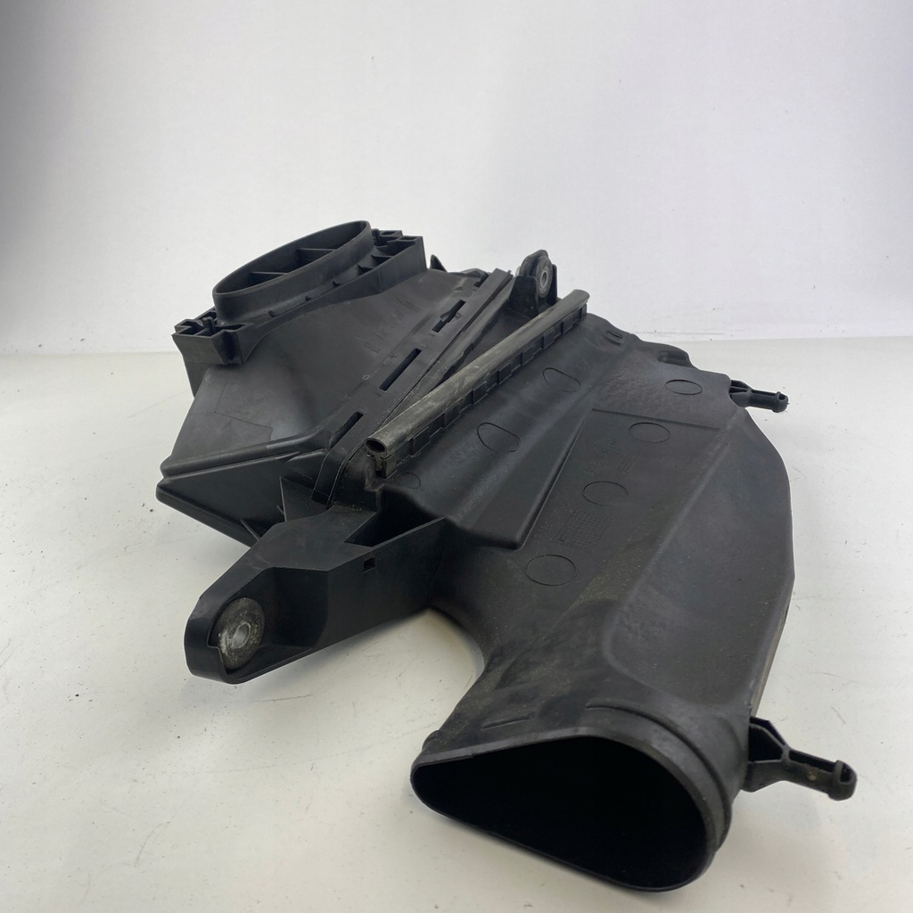 фото №8, Корпус фильтра левая правая mercedes v6 3.0cdi c e cls glk w212 c218 x218