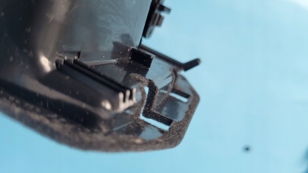 фото №13, Bmw 5' g31 518d touring бардачок полка ниша туннель 9330664 штекер 9247707