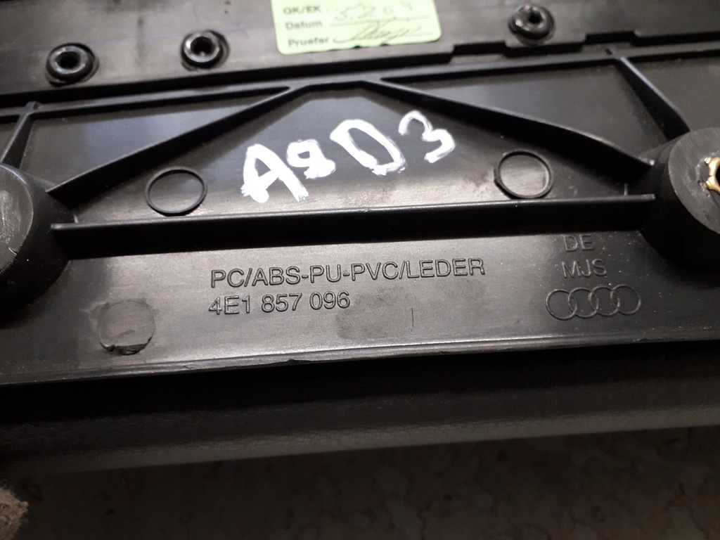 фото №9, Audi a8 d3 02- бардачок пассажира чейнджер cd 4e1857096b