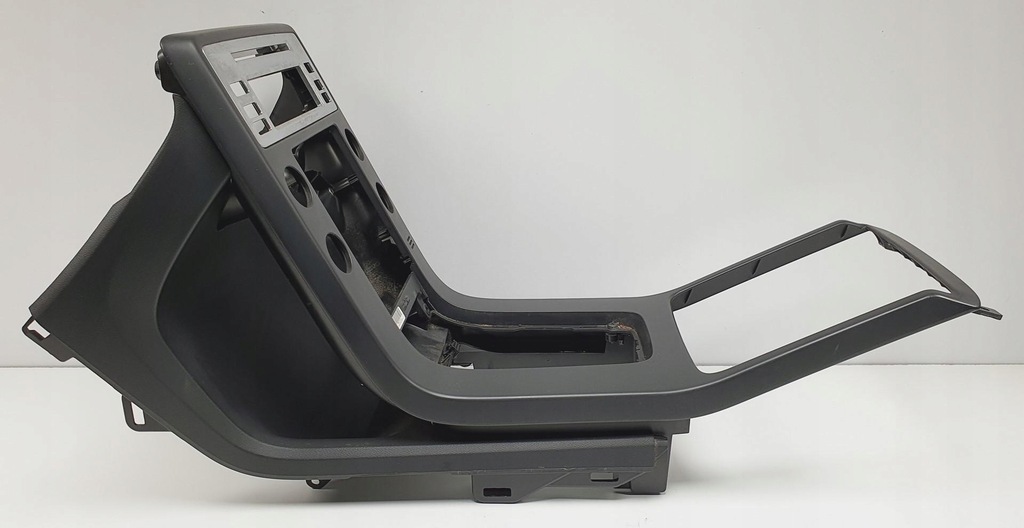 фото №6, Рамка туннель среднего wodospad volvo xc70 ii