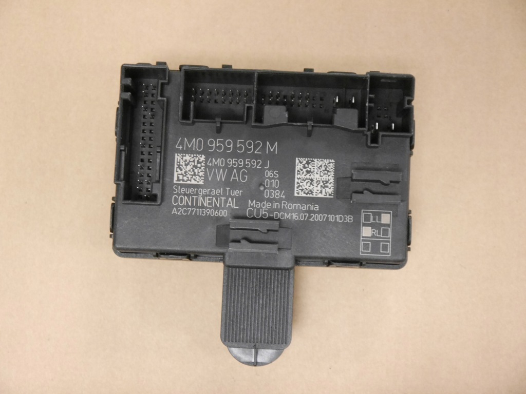 фото №1, Модуль дверь передних l audi оригинальный номер 4m0959592m