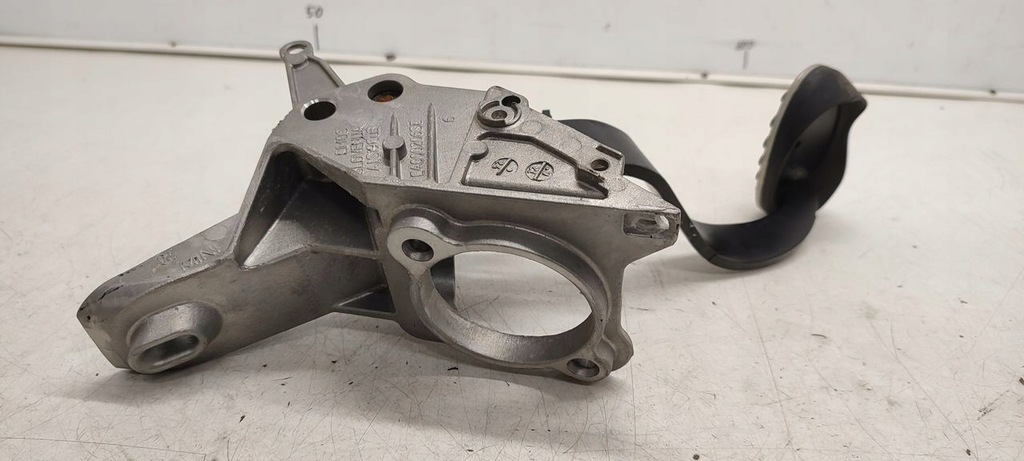 фото №4, Педаль тормоза mini cooper r60 countryman 2,0d