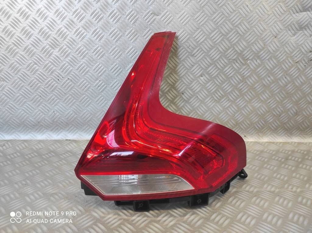 фото №9, Volvo v40 ii 2012-2019 лампы задние лампа задняя левая правая 31395844 31395845