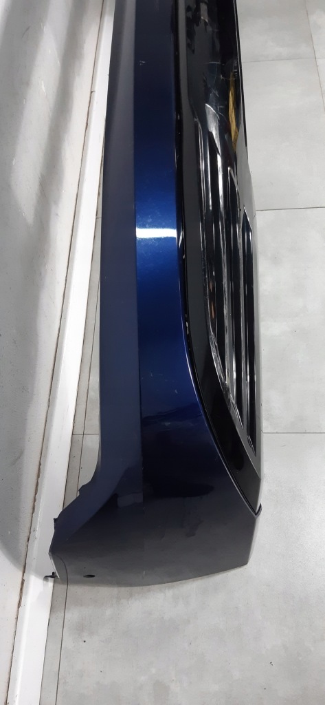 Audi e-tron s-line 4ke 2019- спойлер накладка бампера задня 4ke807521b Зі Шроту