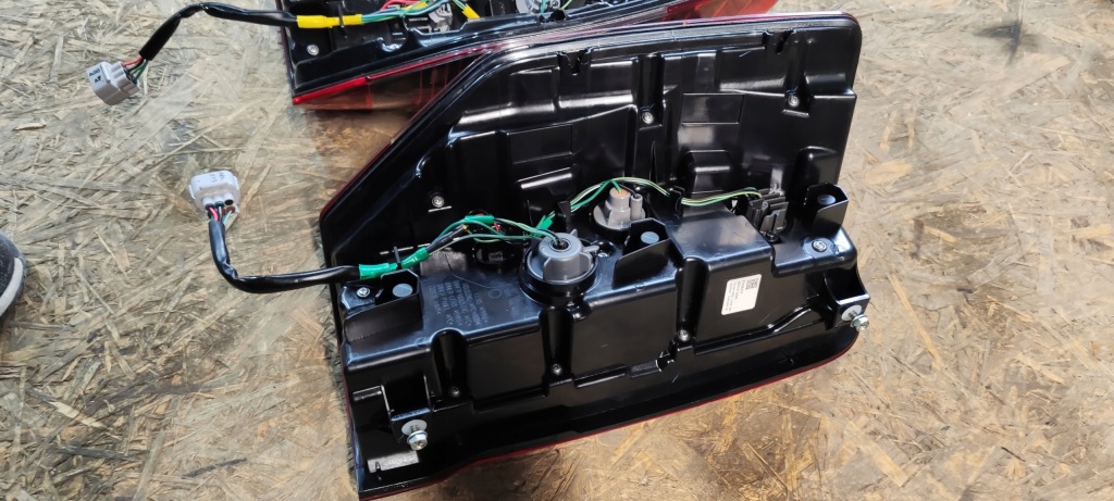 фото №10, Mitsubishi l200 2019 2020 2021 2022 лампа задняя задняя оригинальная левая