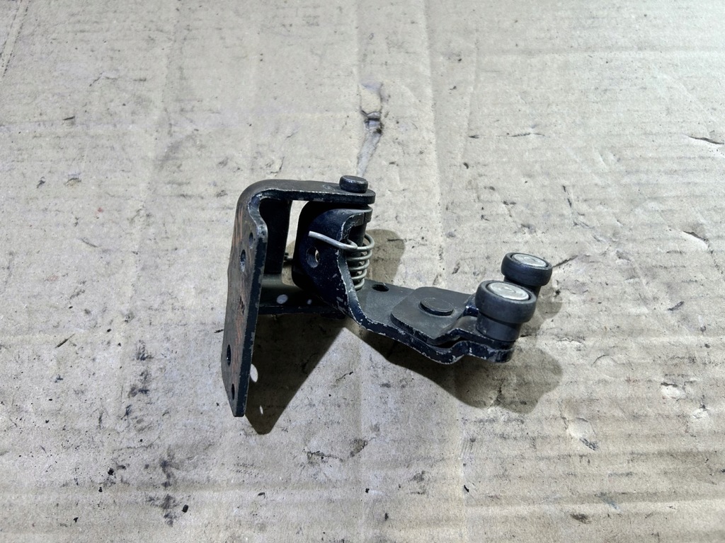 фото №1, Ролик двері розсувних ford transit connect 2t14-v26800-af