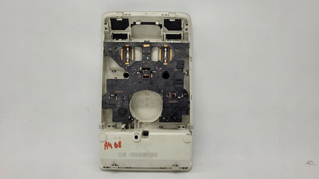 фото №6, Audi a4 b8 лампа освещение кабины салона