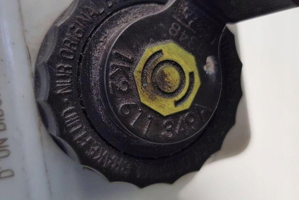 фото №8, Цилиндрик тормозной vw passat b7 alltrack 365 1k0945650a 2.0l дизель