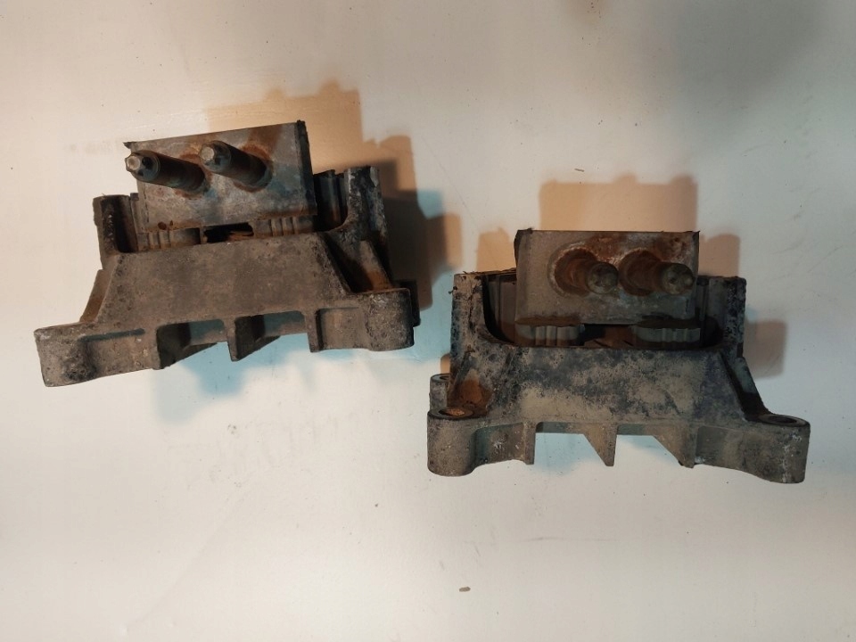 фото №1, Подушки безопасности двигателя задние man tgx 2013