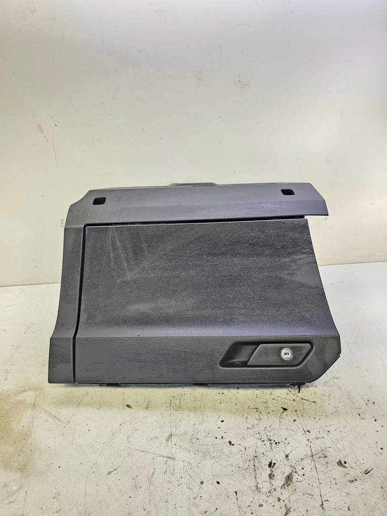 фото №1, Бардачок пасажира audi q3 f3 83a 83b857035