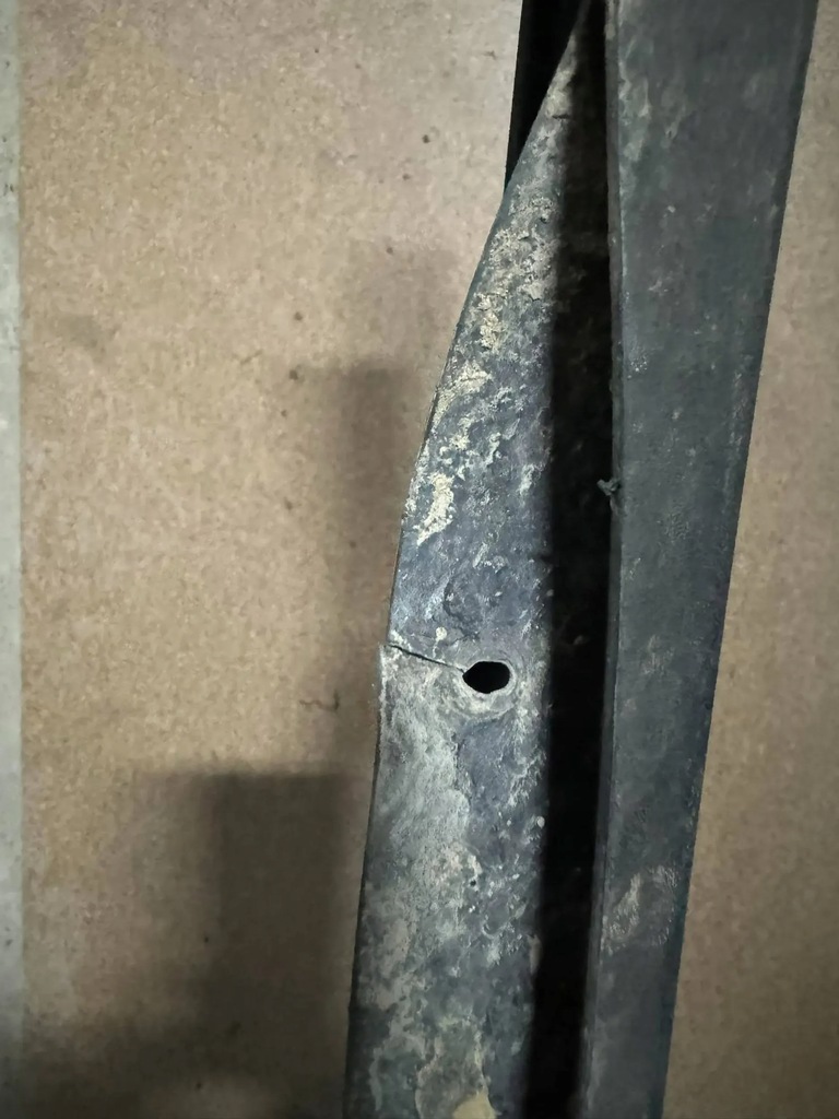 фото №3, Молдинг крыла левый перед renault master ii 8200197107