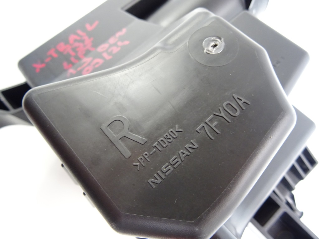 фото №8, X-trail t32 lift 1.3 бензин корпус фільтра повітря 7fy0a