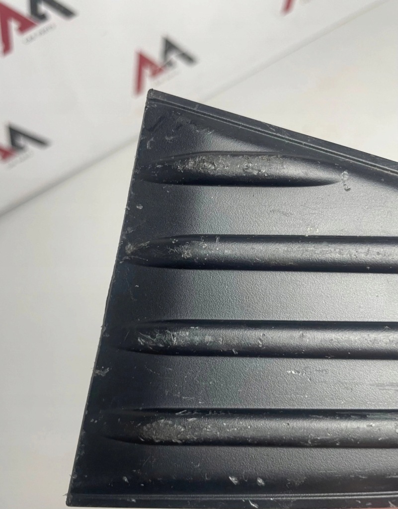 Решётка бампера заднего левая toyota yaris 3 рестайлинг с Разборки