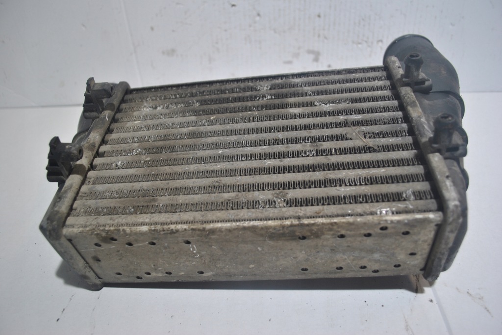 фото №5, Радіатор інтеркулер audi a6 c5 058145805b