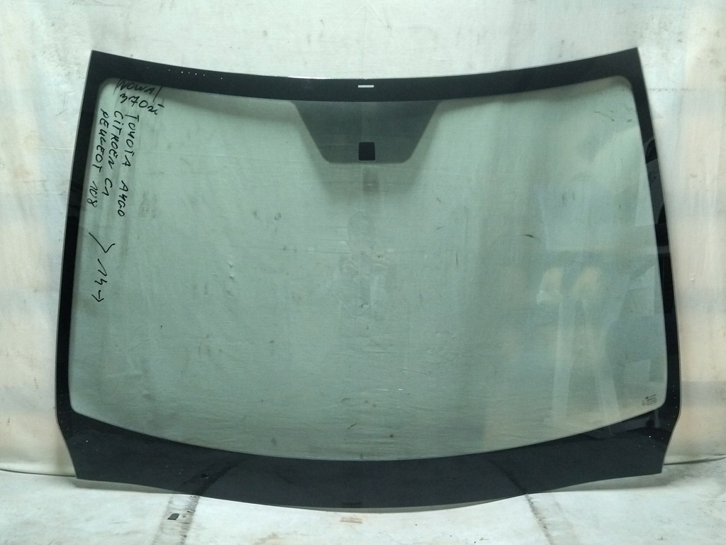 фото №1, Стекло передняя toyota aygo /citroen c1 peugeot 108