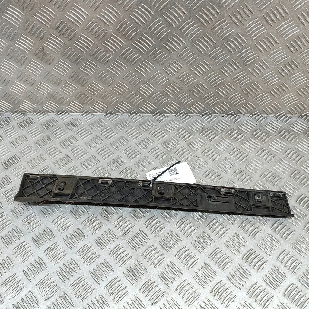 фото №5, Bmw 4 f32 f33 2014 задняя сторона левая молдинг порог