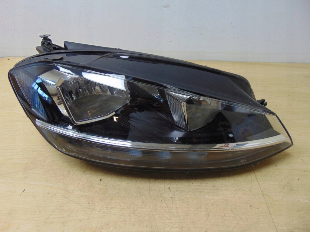 фото №1, Лампа права перед vw golf vii lift 5g1941006d euro